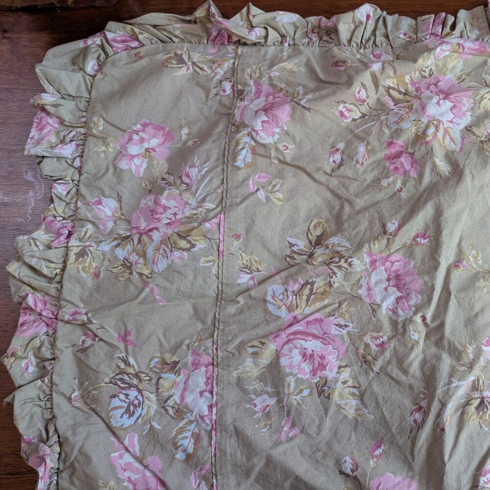 Vintage Simply Shabby Chic 2 ruffled  cotton standard pillow shams with roses